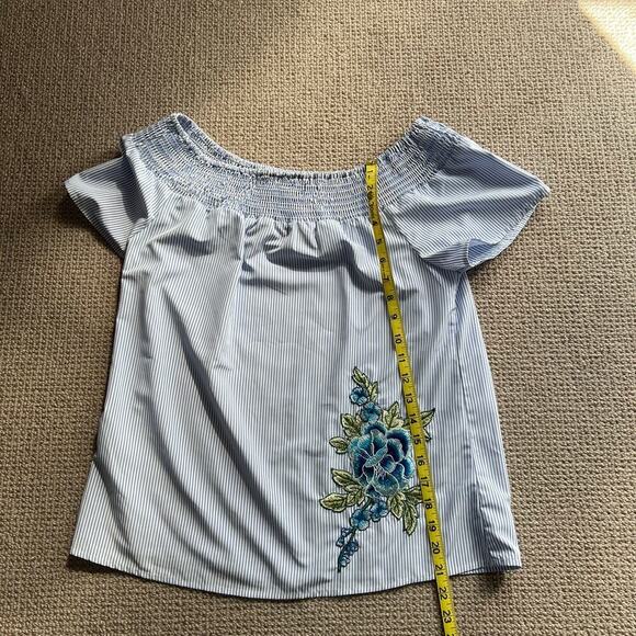 Alice Blue for StitchFix Malika Off The Shoulder Shirt with Floral Embroidery M - Picture 3 of 9